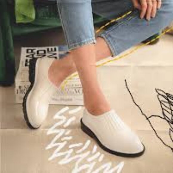 NEW Melissa White Patent Rubber Slip On Loafers 7M - Picture 4 of 12